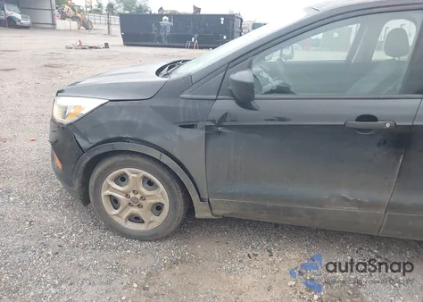 2017 Ford Escape S z USA, uszkodzony, nr VIN 1FMCU0F79HUA99018